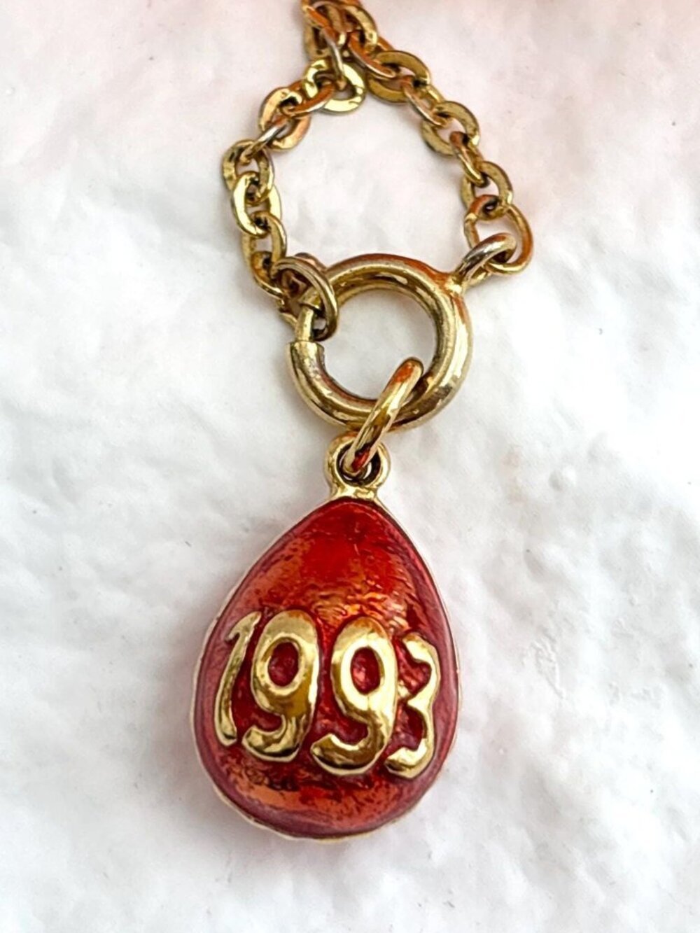 Joan Rivers Red Enameled 1993 Inlaid Gold Toned Faberge Egg Vintage Charm